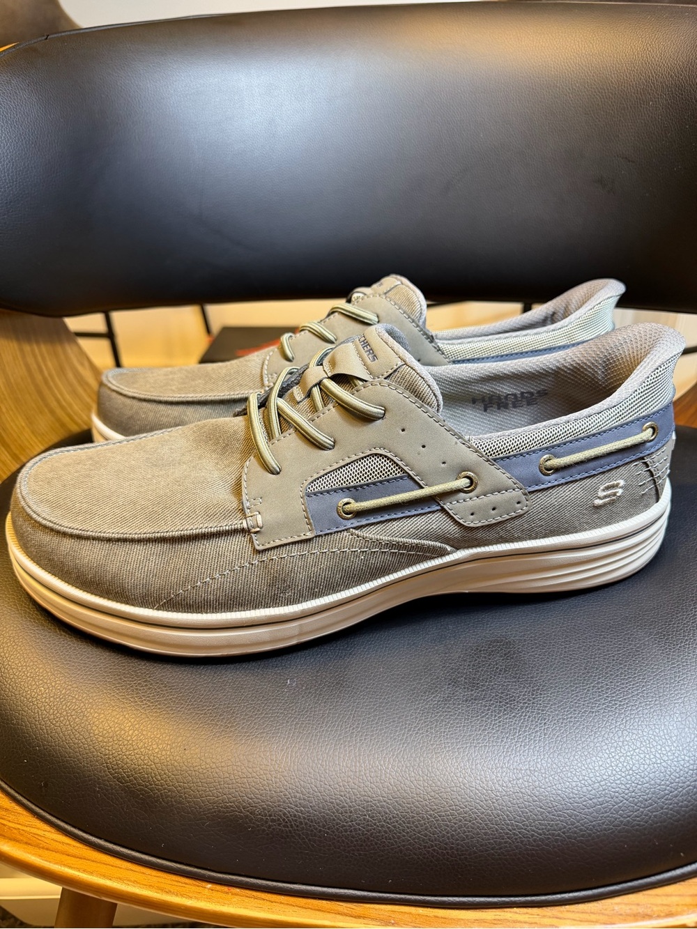 Skechers Hands Free Slip-ins Relaxed Fit: Troutt - Davey Sise 15